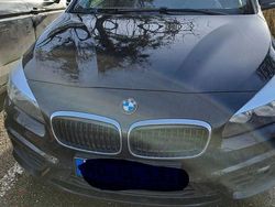 Schwarz Gebraucht 2016 BMW 218 Active Tourer Van / Kleinbus | 8.900 € (Teuer)