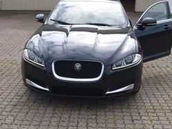 Schwarz Gebraucht 2014 Jaguar XF Limousine | 8.800 € (Fairer Preis)