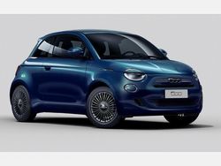 Grün (ozean grün) Neu 2025 Fiat 500 Kleinwagen | 21.990 € (Teuer)