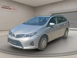 Silber Gebraucht 2014 Toyota Auris Touring Sports Kombi | 12.800 € (Fairer Preis)