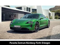 Grün Gebraucht 2022 Porsche Taycan GTS Limousine | 79.990 € (Superpreis)