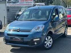 Blau Gebraucht 2015 Citroën Berlingo SELECTION Van / Kleinbus | 7.900 € (Fairer Preis)