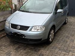 Blau Gebraucht 2006 VW Touran Van / Kleinbus | 2.000 € (Guter Preis)