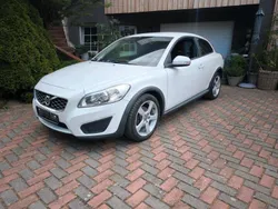 Weiß Gebraucht 2010 Volvo C30 Kinetic Kleinwagen | 3.850 € (Fairer Preis)