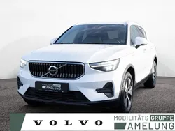 Crystal weiss Gebraucht 2022 Volvo XC40 Core SUV | 29.890 € (Guter Preis)