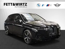 Saphirschwarz Gebraucht 2022 BMW iX Sport Line SUV | 49.900 € (Fairer Preis)