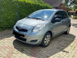 Grau Gebraucht 2009 Toyota Yaris Limousine | 1.100 € (Superpreis)
