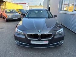 Grau Gebraucht 2013 BMW 530 Kombi | 12.890 €