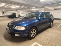 Blau Gebraucht 2008 Skoda Octavia Elegance Kombi | 2.000 € (Fairer Preis)