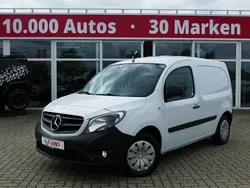Weiß Gebraucht 2018 Mercedes Citan 108 | 12.990 €