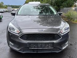 Schwarz Gebraucht 2016 Ford Focus Kombi | 6.900 € (Fairer Preis)
