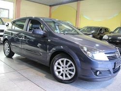 Blau Gebraucht 2006 Opel Astra Cosmo Limousine | 2.250 € (Fairer Preis)