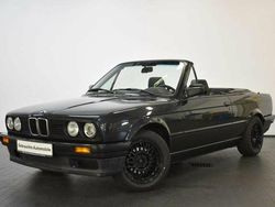 Schwarz Gebraucht 1992 BMW 318 Cabriolet Cabrio | 11.500 €