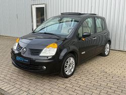 Schwarz Gebraucht 2005 Renault Modus Initiale Van / Kleinbus | 1.590 € (Fairer Preis)