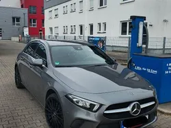 Grau Gebraucht 2018 Mercedes A250 Limousine | 20.790 € (Fairer Preis)