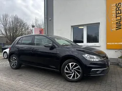 Schwarz Gebraucht 2019 VW Golf VII Join Limousine | 16.450 € (Fairer Preis)