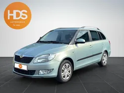 Grün Gebraucht 2012 Skoda Fabia Ambition Kombi | 4.990 € (Fairer Preis)
