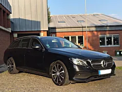 Schwarz Gebraucht 2017 Mercedes E220 Avantgarde Kombi | 11.900 € (Guter Preis)