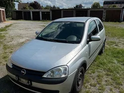 Silber Gebraucht 2001 Opel Corsa Kleinwagen | 1.000 € (Guter Preis)