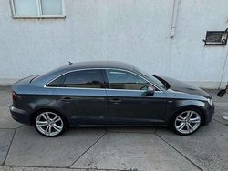 Grau Gebraucht 2014 Audi A3 Ambiente Limousine | 10.000 €