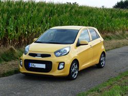 Gelb Gebraucht 2016 Kia Picanto DREAM-TEAM Edition Kleinwagen | 7.850 € (Fairer Preis)