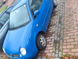 Blau Gebraucht 2001 VW Lupo Kleinwagen | 1.500 € (Fairer Preis)