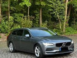 Grau Gebraucht 2017 Volvo V90 Kombi | 15.900 € (Fairer Preis)