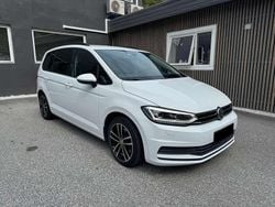Weiß Gebraucht 2016 VW Touran Highline Van / Kleinbus | 18.250 € (Guter Preis)