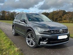 Grau Gebraucht 2016 VW Tiguan Highline SUV | 17.800 € (Etwas zu teuer)