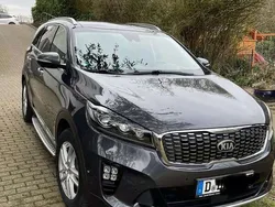 Grau Gebraucht 2019 Kia Sorento GT-Line SUV | 31.900 € (Etwas zu teuer)