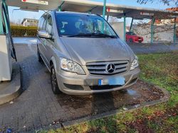 Gold Gebraucht 2012 Mercedes Viano Van / Kleinbus | 15.300 € (Fairer Preis)