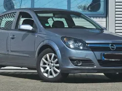 Silber Gebraucht 2006 Opel Astra Edition Limousine | 1.980 € (Fairer Preis)