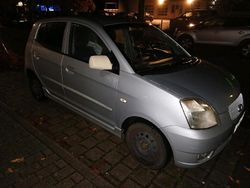 Silber Gebraucht 2004 Kia Picanto Kleinwagen | 680 € (Fairer Preis)