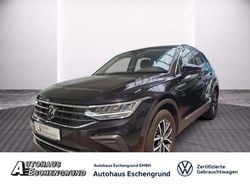 Deep black perleffekt Gebraucht 2022 VW Tiguan Life SUV | 30.889 € (Etwas zu teuer)