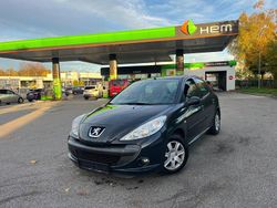 Grau Gebraucht 2012 Peugeot 206+ Basis Kleinwagen | 2.499 € (Fairer Preis)