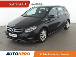 Schwarz Gebraucht 2015 Mercedes B180 Style Van / Kleinbus | 14.790 € (Fairer Preis)