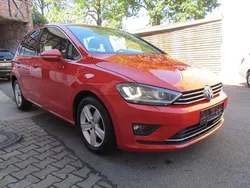Orange Gebraucht 2014 VW Golf Sportsvan Highline Van / Kleinbus | 7.990 € (Guter Preis)