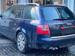 Blau Gebraucht 2004 Audi A6 Kombi | 1.100 € (Superpreis)