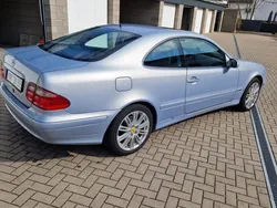 Violett Gebraucht 2000 Mercedes CLK200 Elegance Coupé | 4.900 € (Fairer Preis)