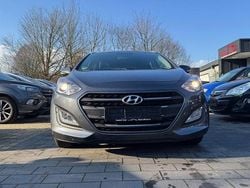 Grau Gebraucht 2017 Hyundai i30 Trend Kombi | 7.400 € (Superpreis)