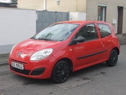 Rot Gebraucht 2007 Renault Twingo Authentique Kleinwagen | 2.350 € (Teuer)