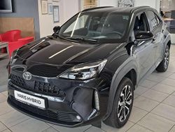Mysticschwarz Gebraucht 2025 Toyota Yaris Hybrid SUV | 26.450 € (Etwas zu teuer)