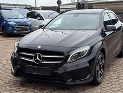 Schwarz Gebraucht 2014 Mercedes GLA200 AMG line SUV | 11.999 € (Fairer Preis)