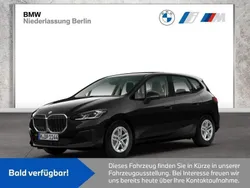 Schwarz Gebraucht 2023 BMW 218 Active Tourer Van / Kleinbus | 28.900 € (Fairer Preis)