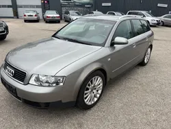 Grau Gebraucht 2003 Audi A4 Kombi | 1.100 € (Superpreis)