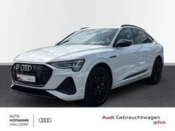 Gletscherweiß metallic Gebraucht 2022 Audi e-tron Sportback Ambiente SUV | 49.360 €