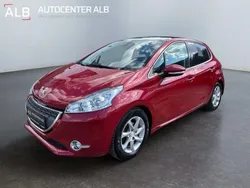 Rot Gebraucht 2014 Peugeot 208 Active Kleinwagen | 10.490 € (Teuer)