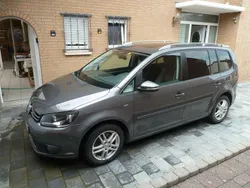 Grau Gebraucht 2013 VW Touran Life Van / Kleinbus | 6.700 € (Fairer Preis)