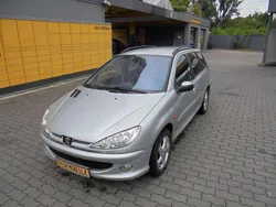 Silber Gebraucht 2004 Peugeot 206 Tendance Kombi | 950 € (Superpreis)
