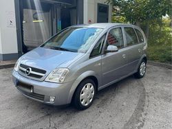 Grau Gebraucht 2005 Opel Meriva Edition Van / Kleinbus | 1.000 € (Superpreis)